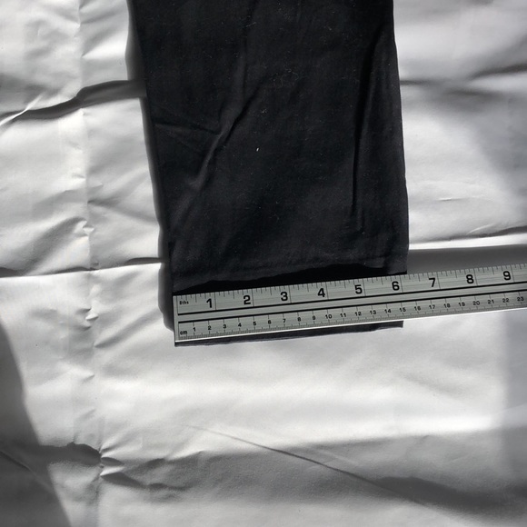 Women’s size 6P Talbots perfect crop black capris - Picture 11 of 11
